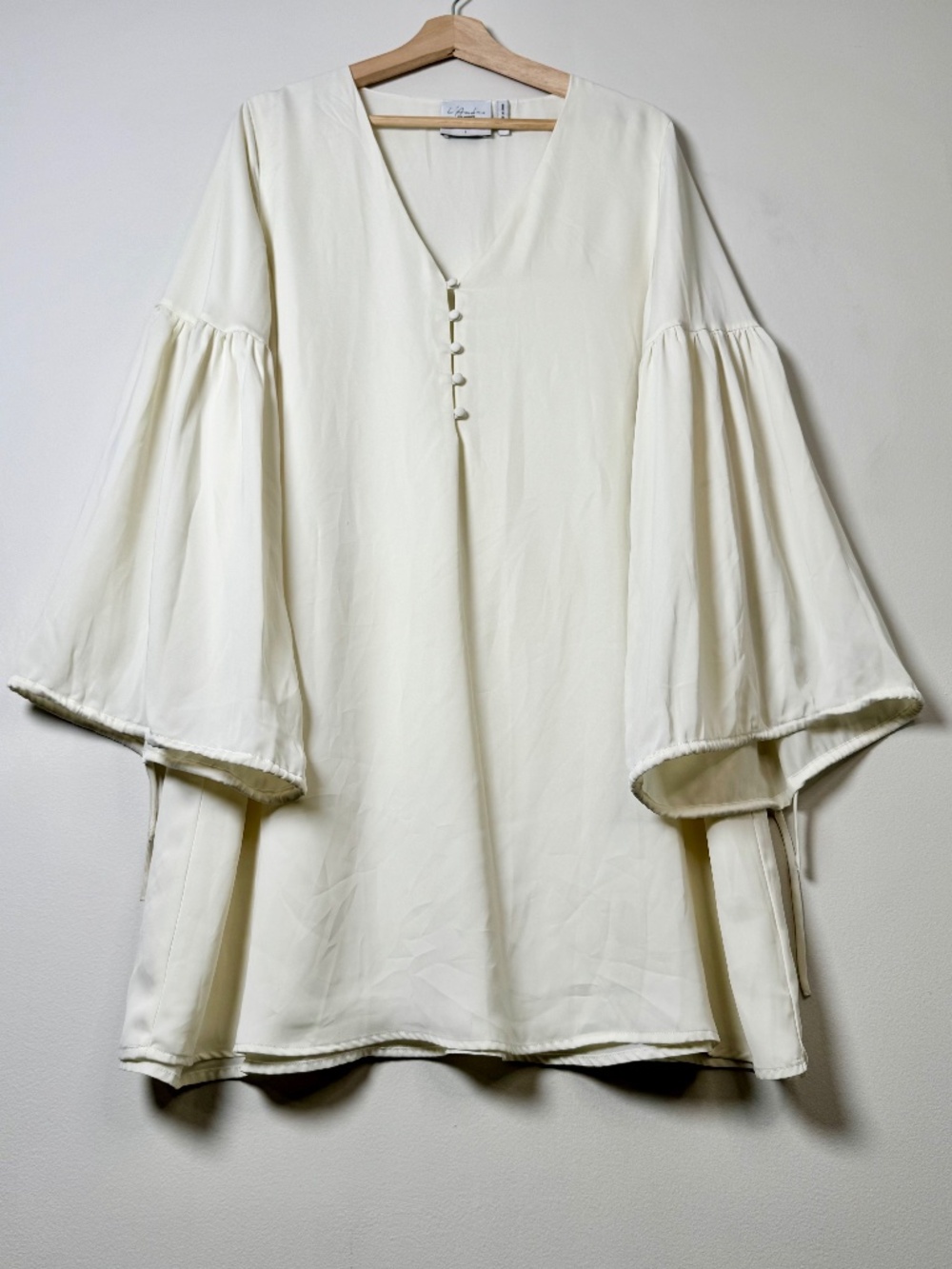 L'Academie Cream White V-neck Balloon Sleeve Mini Dress Sz L